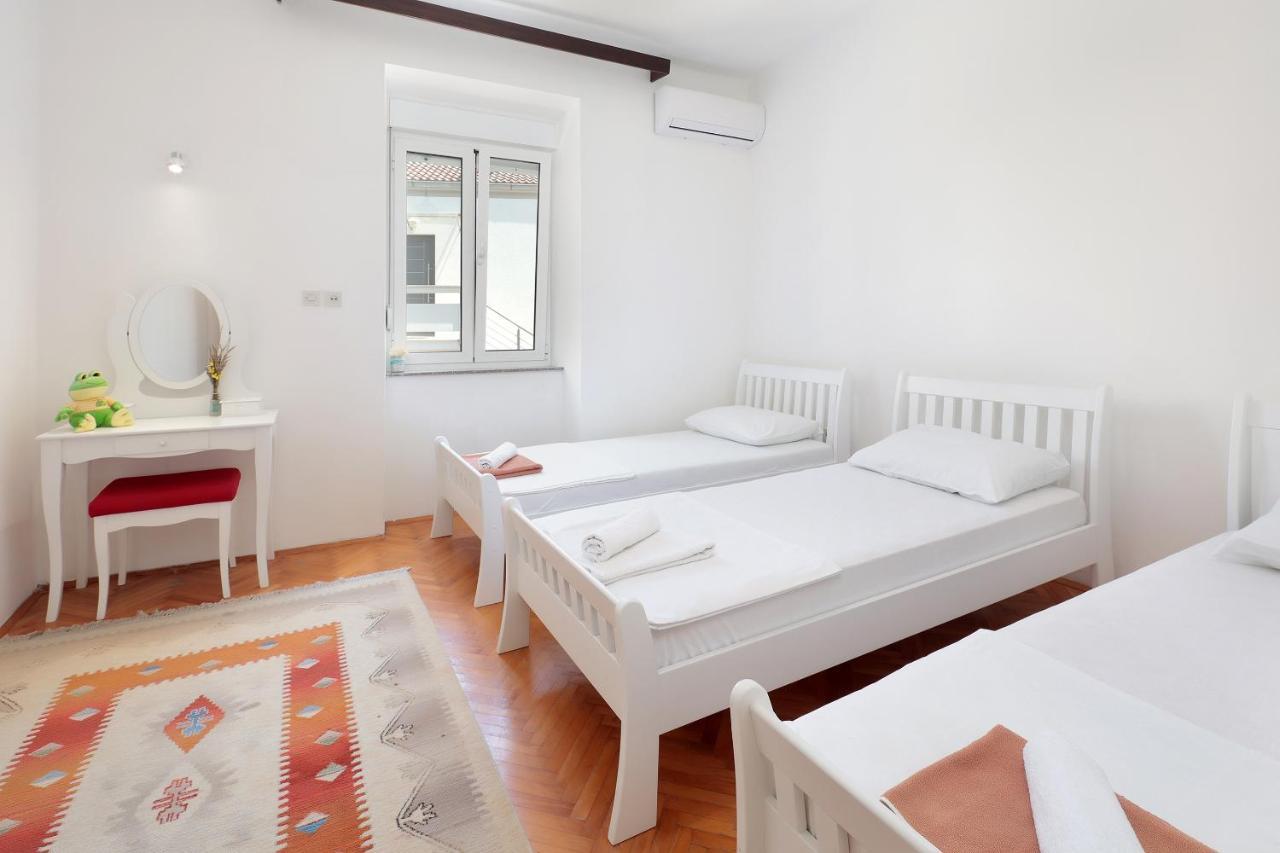 Apartments Smoky نوفاليا المظهر الخارجي الصورة